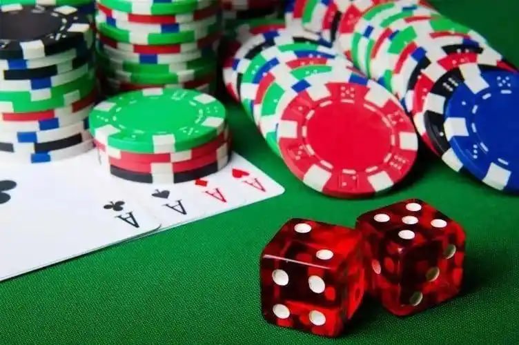 Filipino players celebrating wins and results on 6bet Login platform